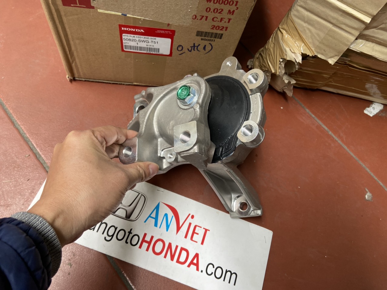 Chân máy bên phụ xe Honda CRV 2007-2011